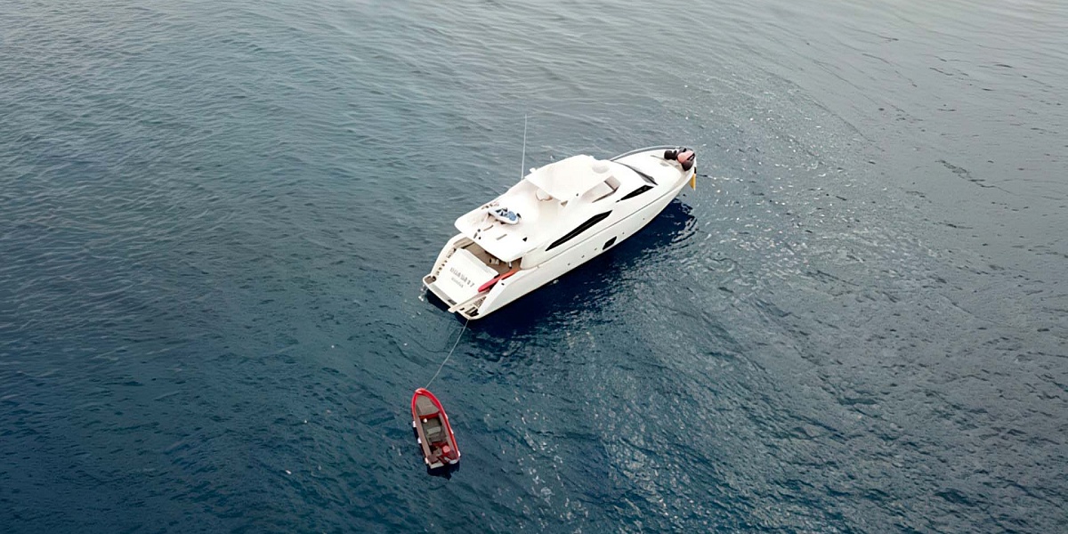 Аренда яхты Ferretti 881 Samara на Мальдивах